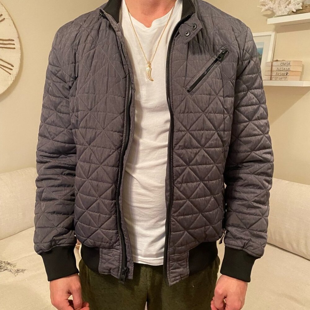 MENS GUESS JACKET LARGE